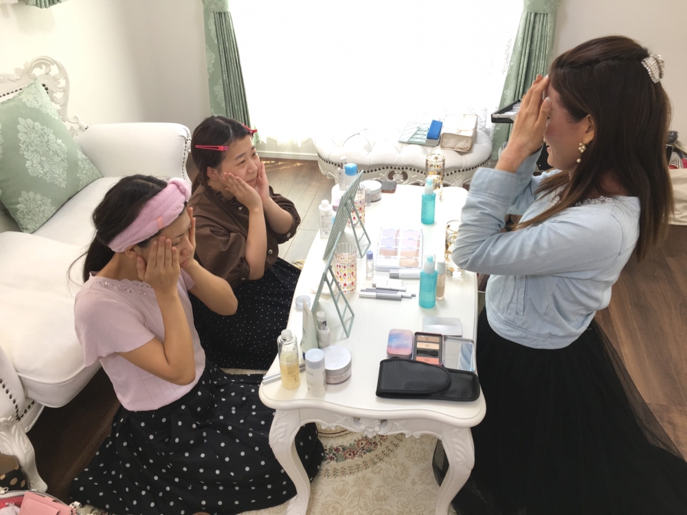 R&M beauty specialist_2