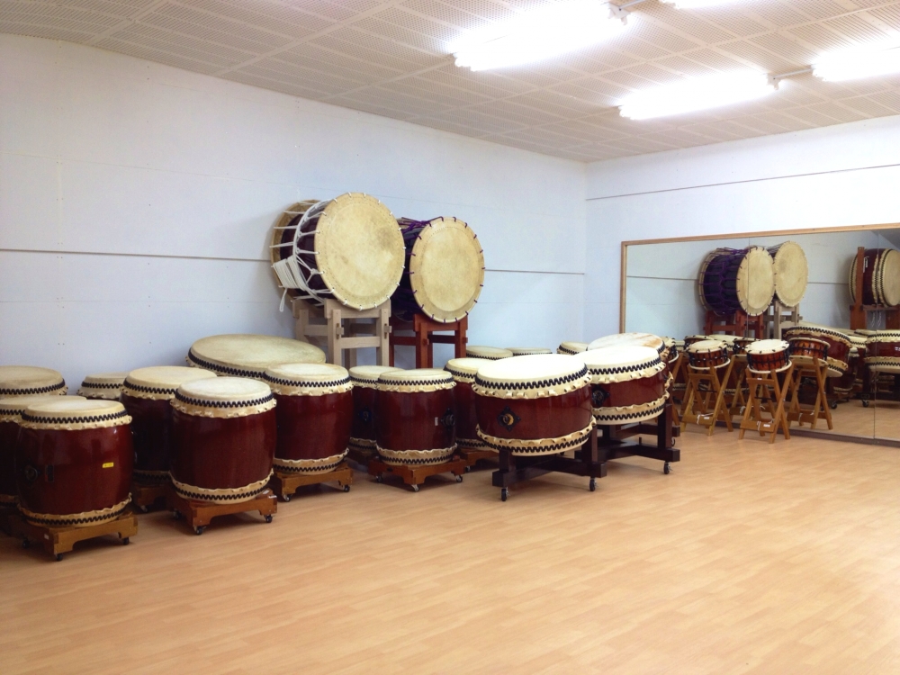 (株)西日本楽器　和太鼓事業部