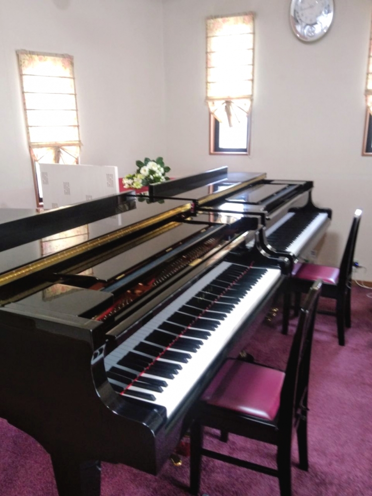 山﨑成美ピアノ教室