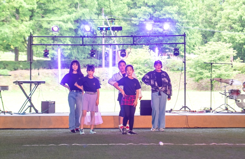 DANCE STUDIO WILDCAT'S_9