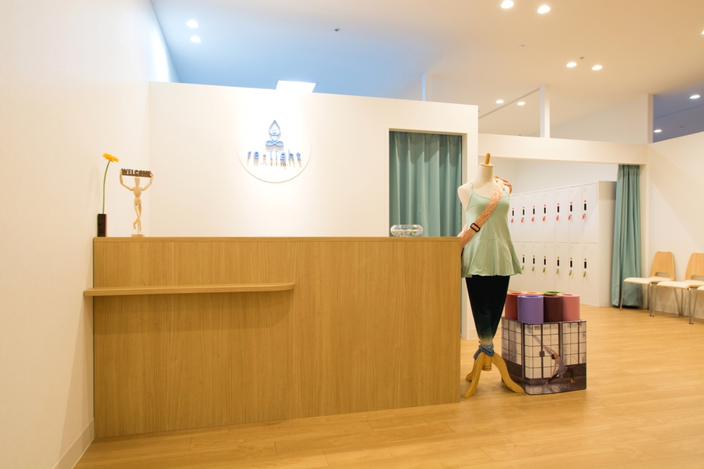 ヨガスタジオ ｒｅ‐ｌｉｇｈｔ_2