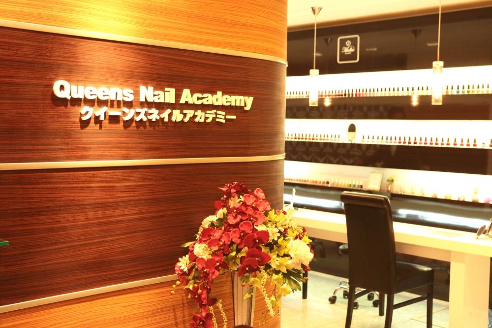 クィーンズネイルアカデミー中央校_1