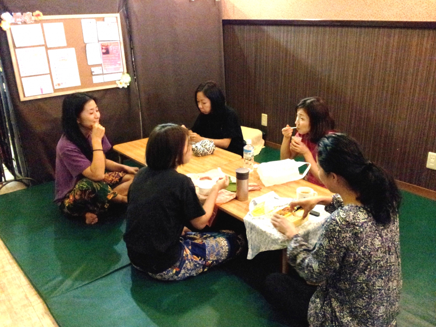 本場アジアンマッサージをリーズナブルに学ぶ　タイ式・オイル・リフレ専門ワイズアールセラピストスクール_4