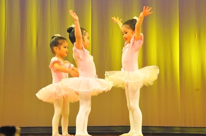 チビッコダンス教室