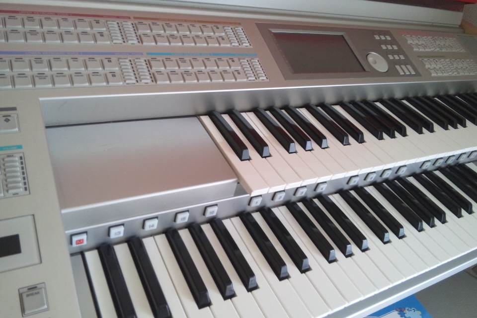 リーフ音楽教室（ピアノ&エレクトーン）