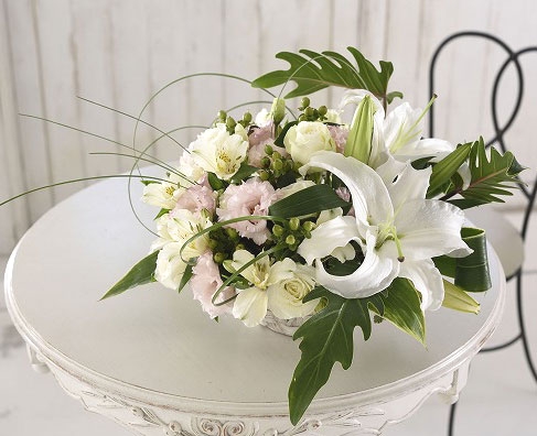 フラワーアレンジメント教室　花の学校