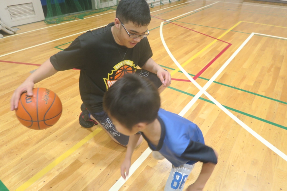 ＯＮＥ　ＦＲＩＥＮＤバスケットボールスクール_4