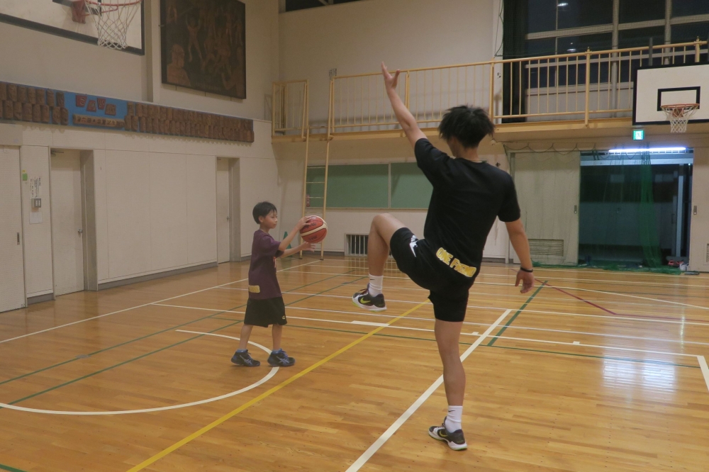 ＯＮＥ　ＦＲＩＥＮＤバスケットボールスクール_3