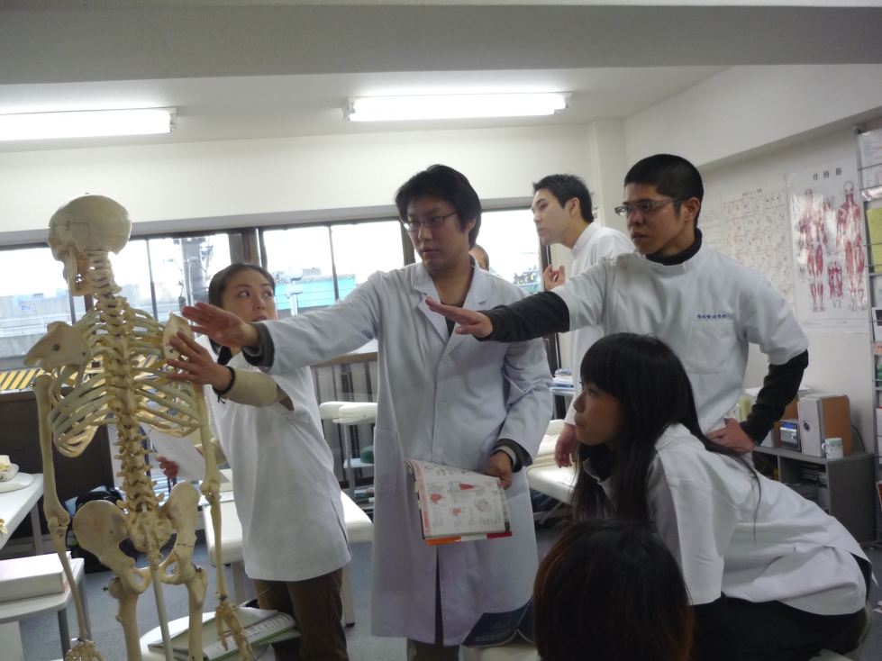 ナチュラルハンドアカデミーHOLOS_1