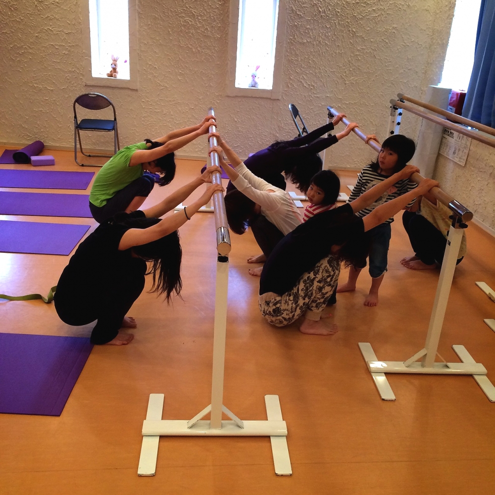 ヨガアソビ　横浜・桜木町クラス_1