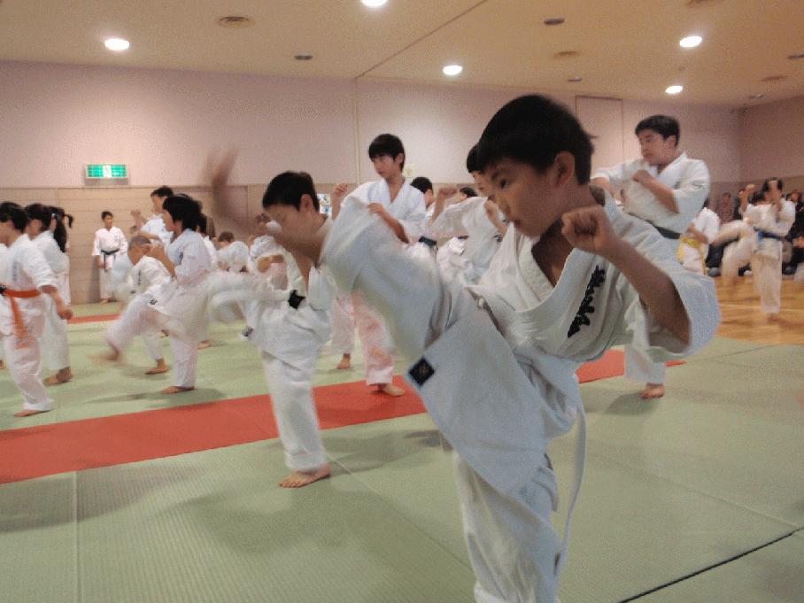 極真空手横浜道場