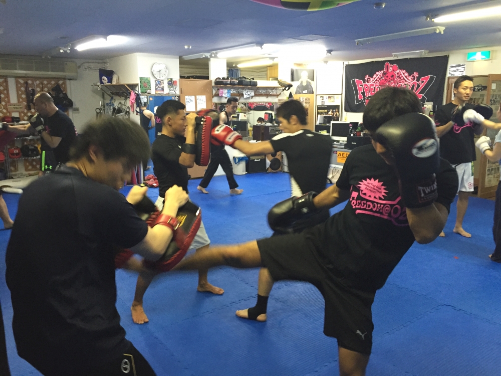 総合格闘技ジム FREEDOM@OZ_1