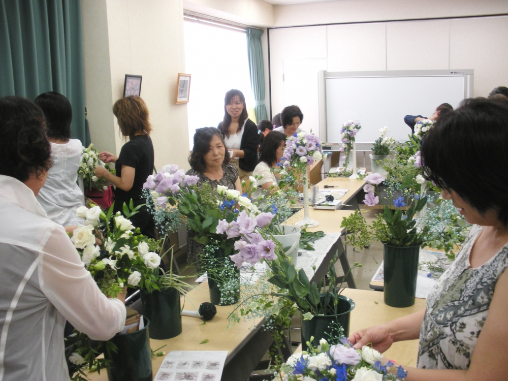 ＮＥＥＤＳ　ＦＬＯＷＥＲ_2