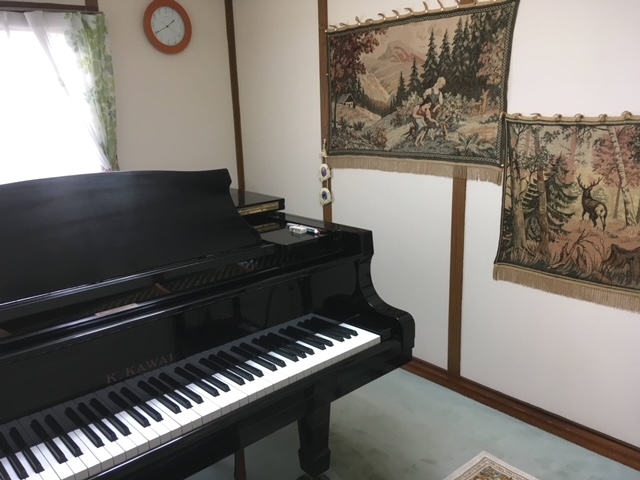 うえはらはるこピアノレッスン室_2