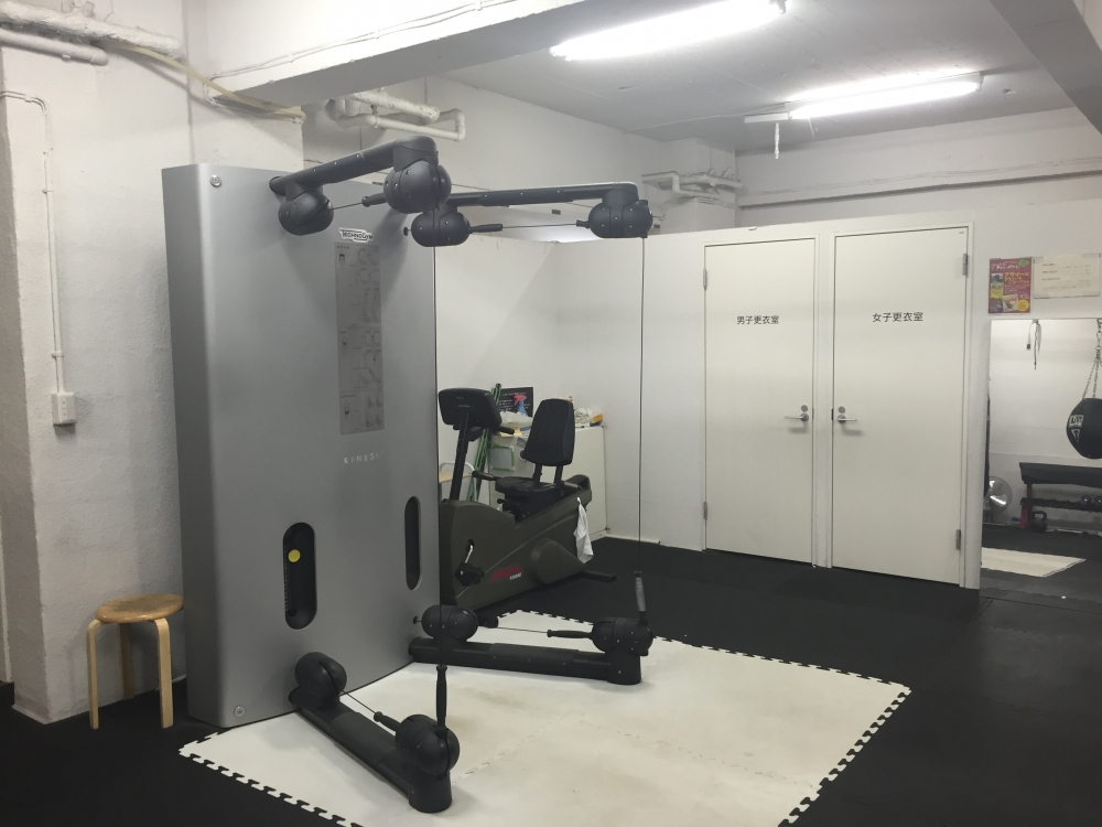 4スタンスパーソナルトレーニングジム_1