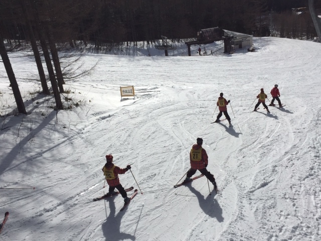 湯の丸スキー学校事務局_4