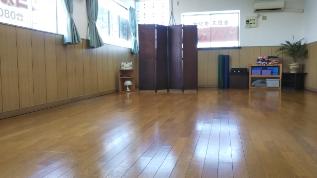 ヨガスタジオ WA-KA_2