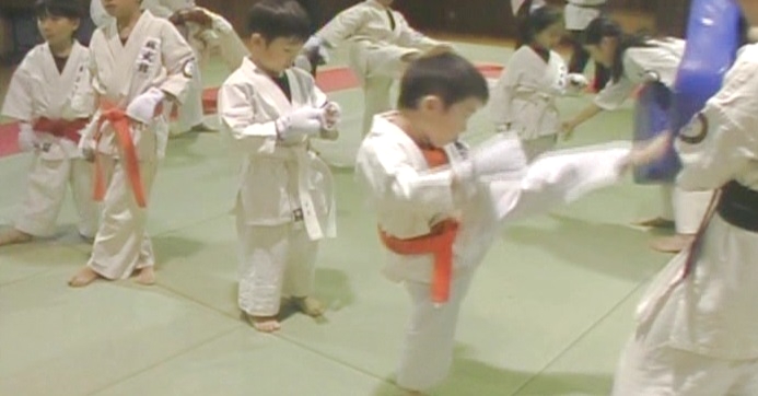 総合武道館豊田／体操教室・空手教室_2