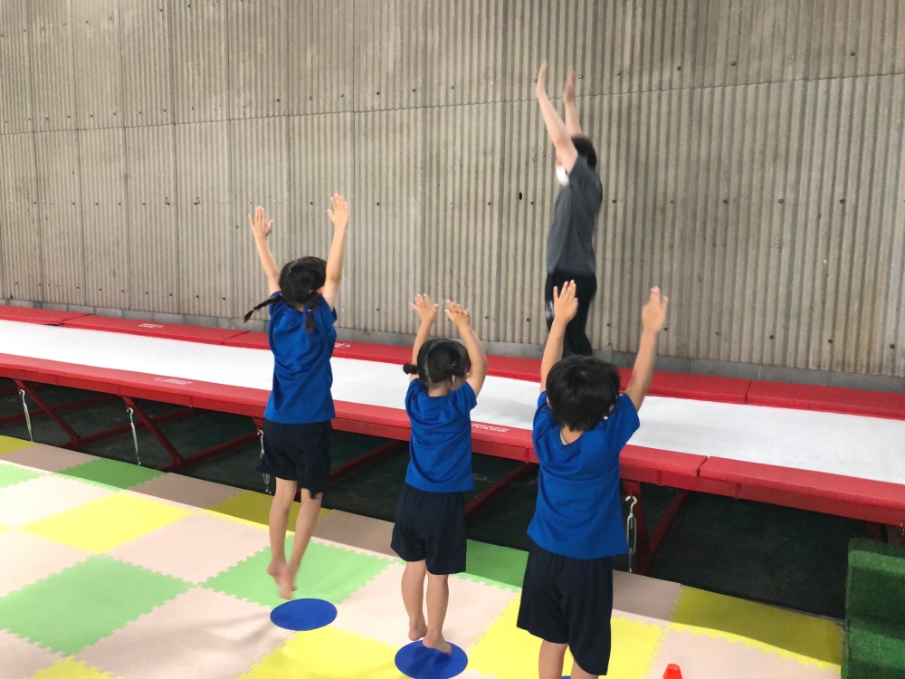 MilkyFox 体操教室_2