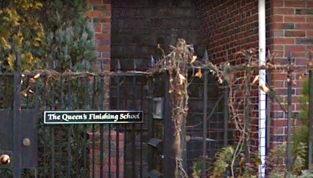 ザ・クィーンズフィニッシングスクール_1