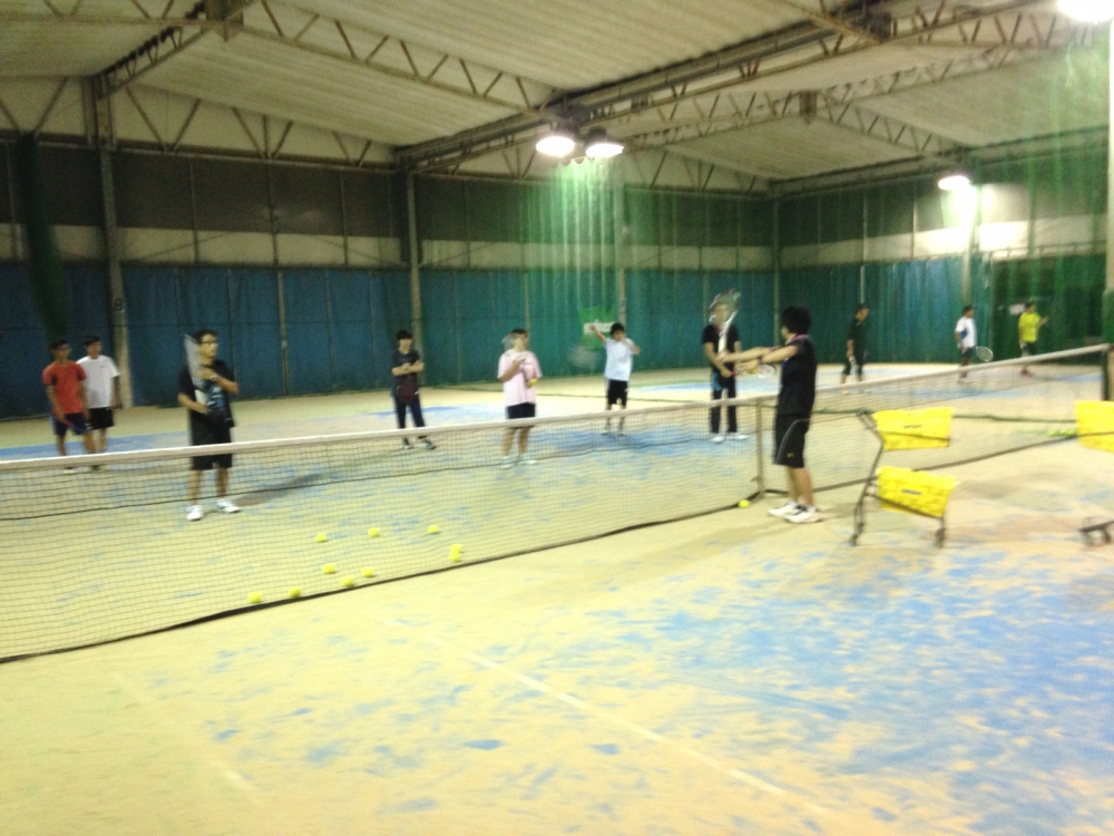 学園前インターナショナルテニスクラブ